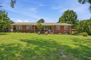 1057 S Ellington Pkwy, Lewisburg, TN 37091
