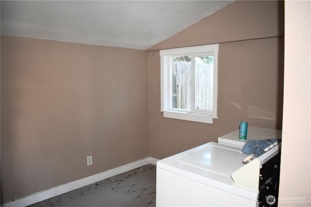 11452 8th Avenue Ct S, Tacoma, WA 98444