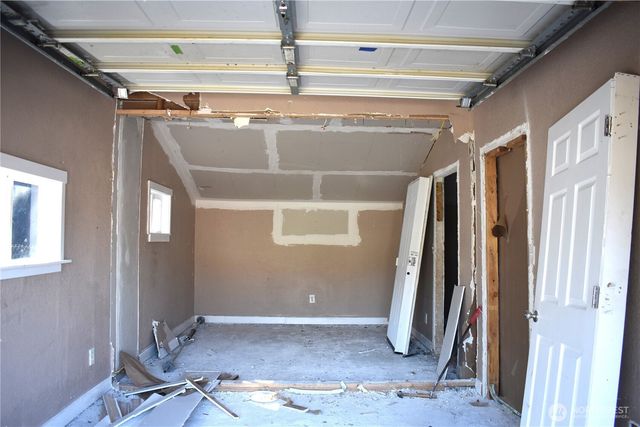 11452 8th Avenue Ct S, Tacoma, WA 98444