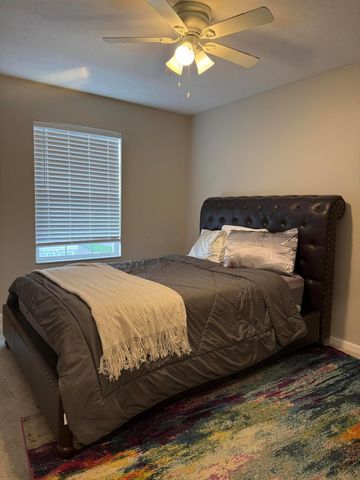 346 Shadbush Drive, Blacklick, OH 43004