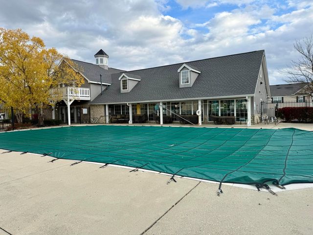 346 Shadbush Drive, Blacklick, OH 43004