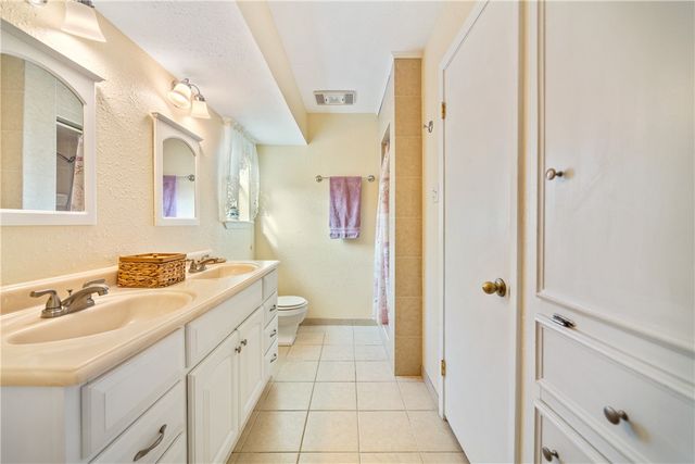 311 Seco Dr, Portland, TX 78374