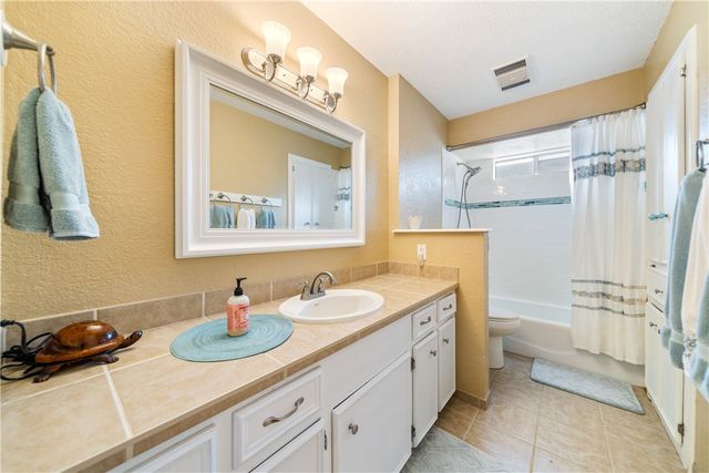 311 Seco Dr, Portland, TX 78374