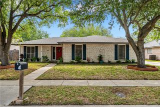 311 Seco Dr, Portland, TX 78374
