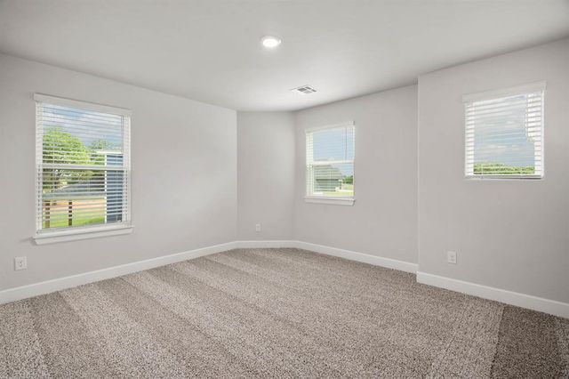 2375 Clubhouse Drive, Blanchard, OK 73010