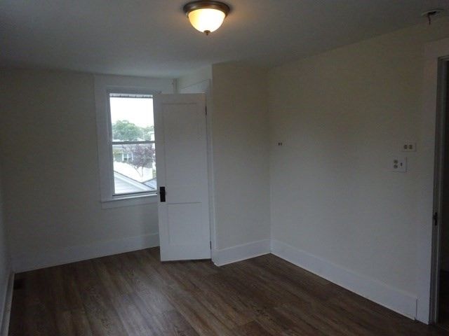 34 Bayview St, Wareham, MA 02571