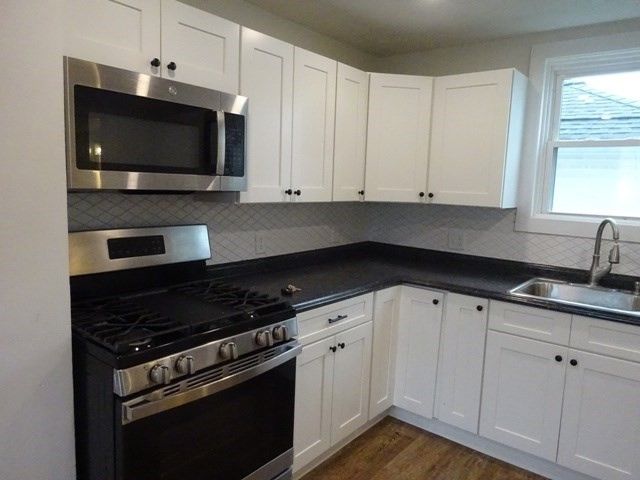 34 Bayview St, Wareham, MA 02571