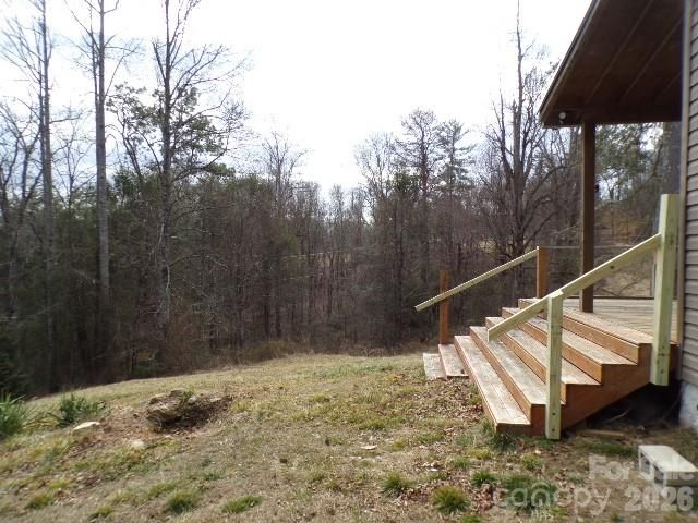 202 Honor Lane, Hendersonville, NC 28792