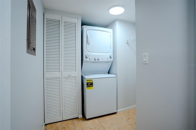 5797 SUMMER SIDE LANE 7A, Sarasota, FL 34231