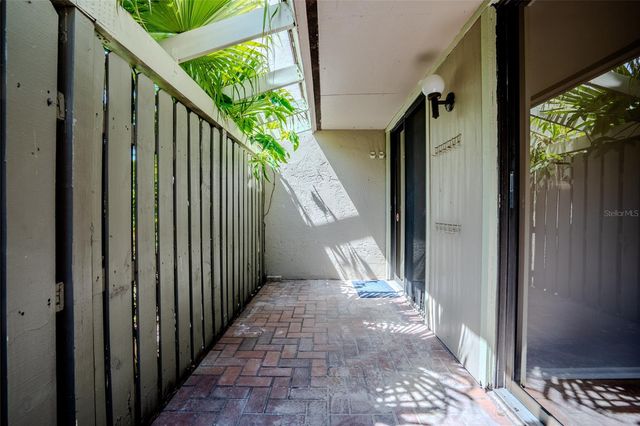 5797 SUMMER SIDE LANE 7A, Sarasota, FL 34231