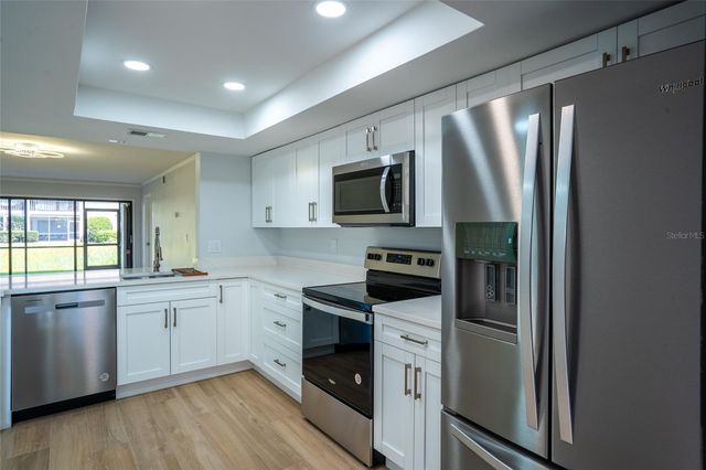 5797 SUMMER SIDE LANE 7A, Sarasota, FL 34231