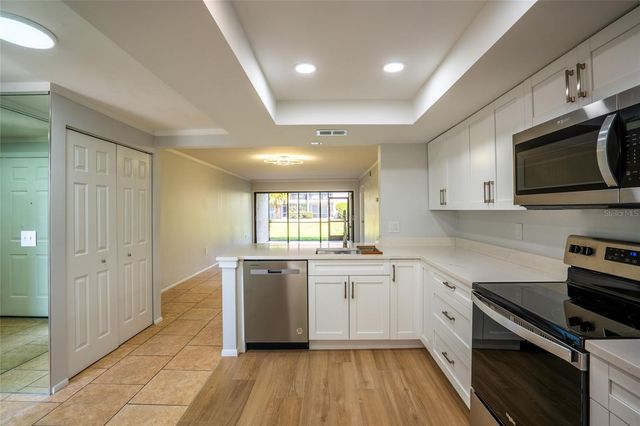 5797 SUMMER SIDE LANE 7A, Sarasota, FL 34231
