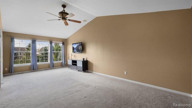 7164 Millrock Avenue, Shelby Twp, MI 48317