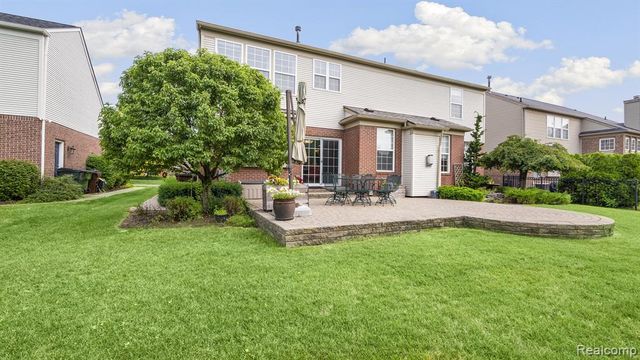 7164 Millrock Avenue, Shelby Twp, MI 48317