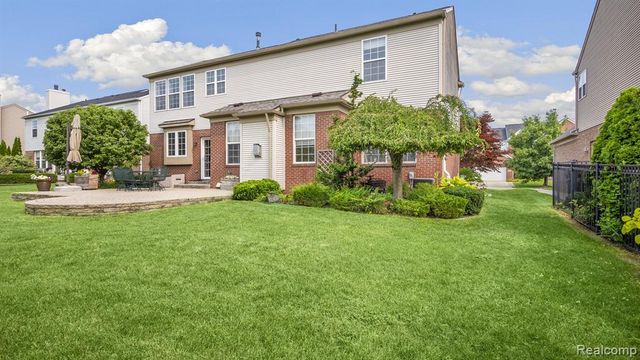 7164 Millrock Avenue, Shelby Twp, MI 48317