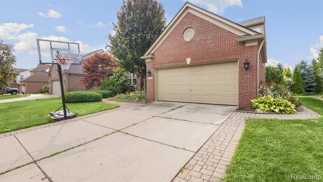 7164 Millrock Avenue, Shelby Twp, MI 48317