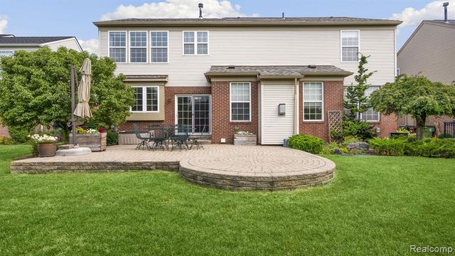 7164 Millrock Avenue, Shelby Twp, MI 48317