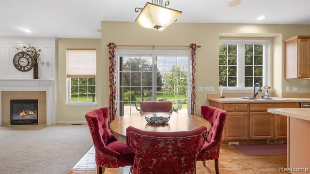 7164 Millrock Avenue, Shelby Twp, MI 48317