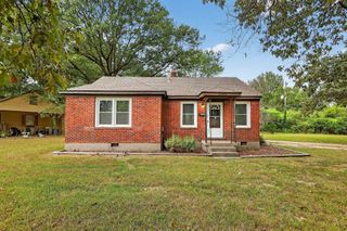 1563 W FLAMINGO RD, Memphis, TN 38117