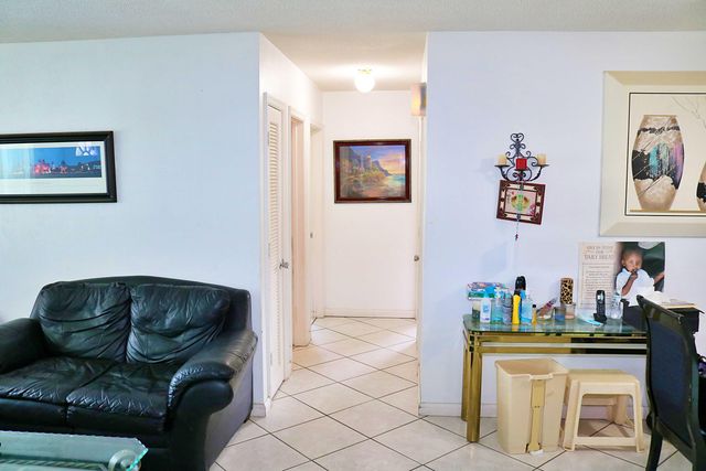 5715 NW 84th Terrace, Tamarac, FL 33321