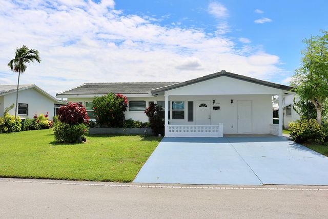 5715 NW 84th Terrace, Tamarac, FL 33321