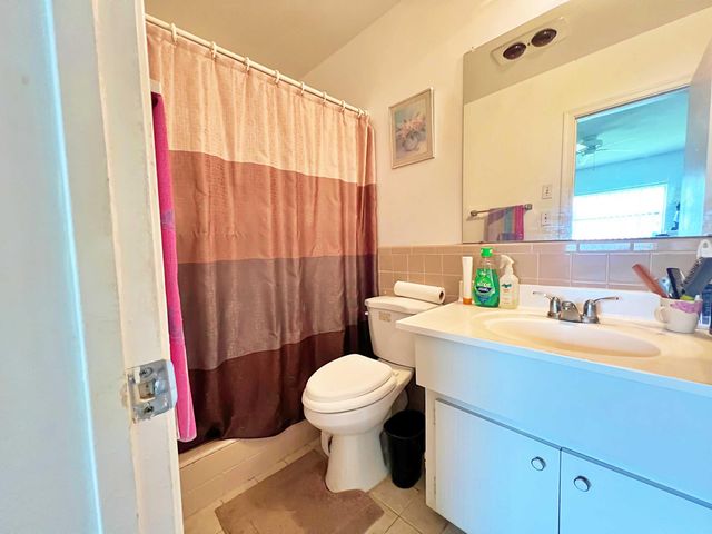 5715 NW 84th Terrace, Tamarac, FL 33321
