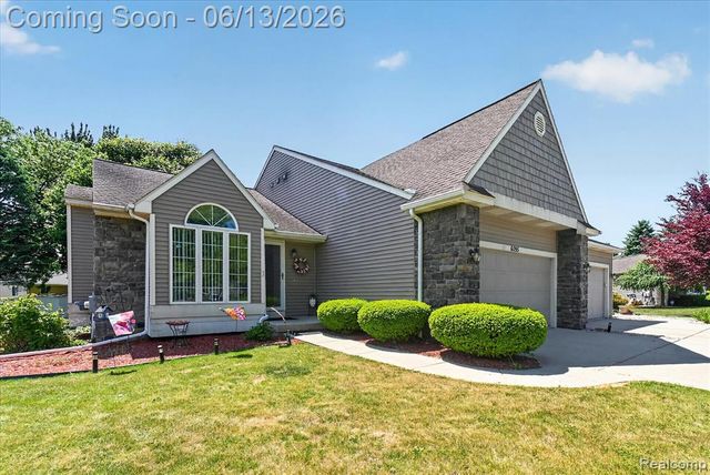 6095 Foxwood Court, Saginaw, MI 48638