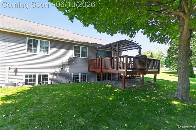 6095 Foxwood Court, Saginaw, MI 48638