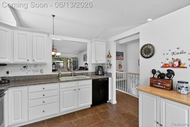 6095 Foxwood Court, Saginaw, MI 48638