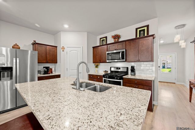 13017 Bayberry Ave, Denham Springs, LA 70706