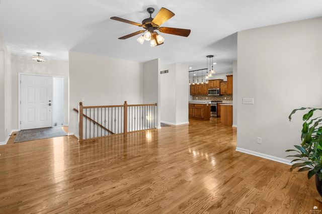 1044 Highland Ridge Drive, Manhattan, KS 66503