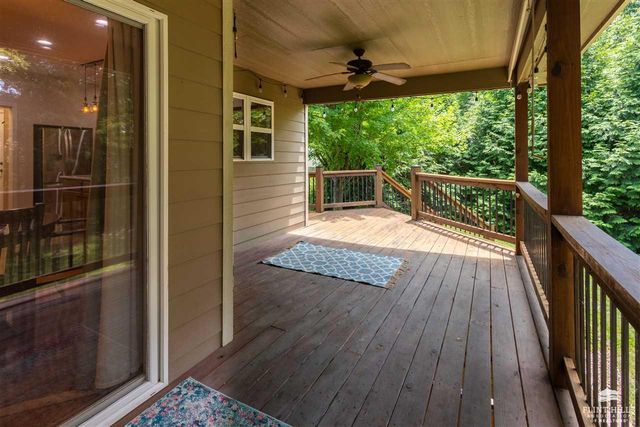 1044 Highland Ridge Drive, Manhattan, KS 66503