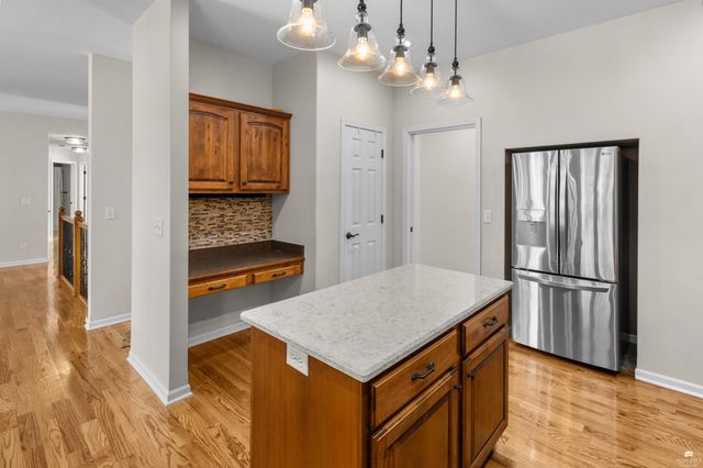 1044 Highland Ridge Drive, Manhattan, KS 66503