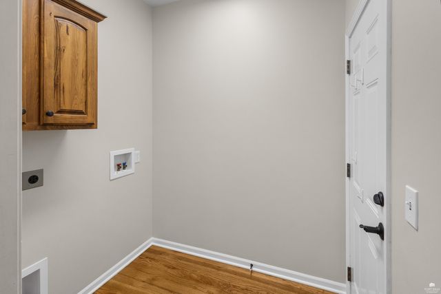 1044 Highland Ridge Drive, Manhattan, KS 66503