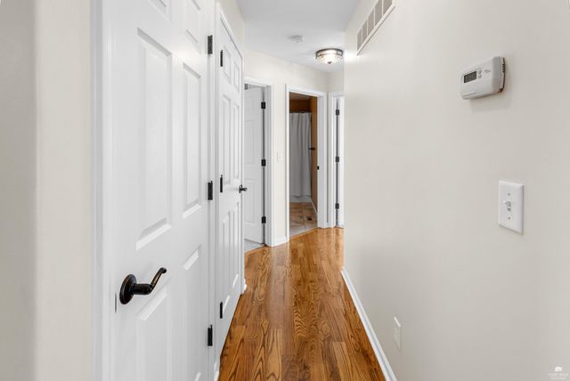 1044 Highland Ridge Drive, Manhattan, KS 66503