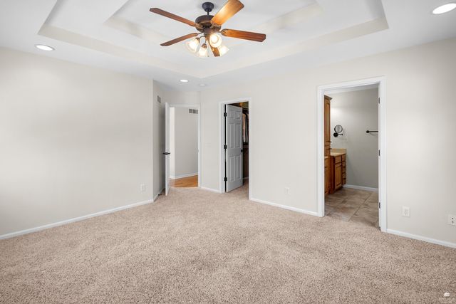 1044 Highland Ridge Drive, Manhattan, KS 66503