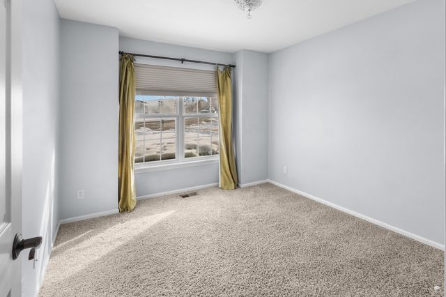 1044 Highland Ridge Drive, Manhattan, KS 66503