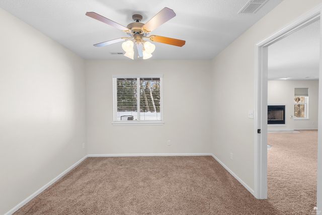 1044 Highland Ridge Drive, Manhattan, KS 66503