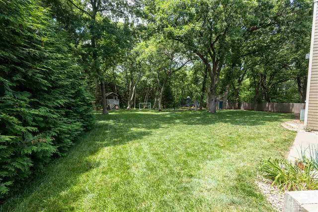 1044 Highland Ridge Drive, Manhattan, KS 66503