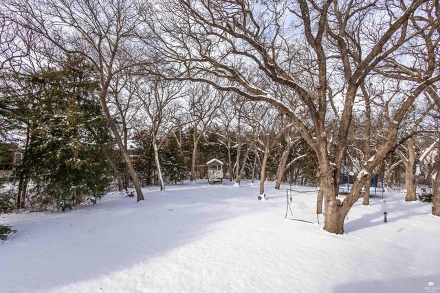 1044 Highland Ridge Drive, Manhattan, KS 66503