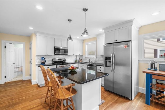 3 Preston Rd 1, Salem, MA 01970