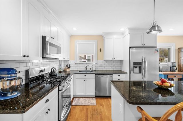 3 Preston Rd 1, Salem, MA 01970