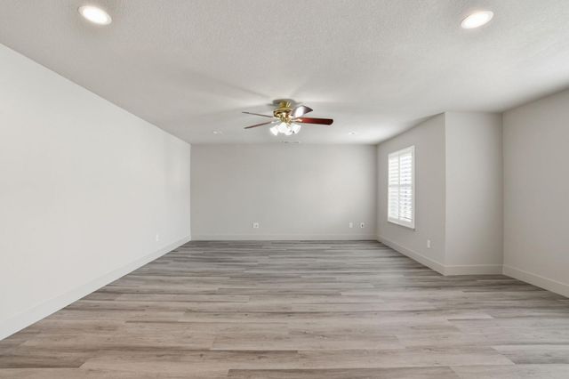 3216 Allan Adale Drive, Modesto, CA 95355