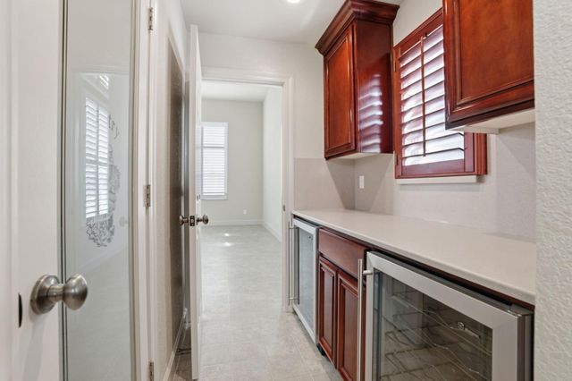 3216 Allan Adale Drive, Modesto, CA 95355