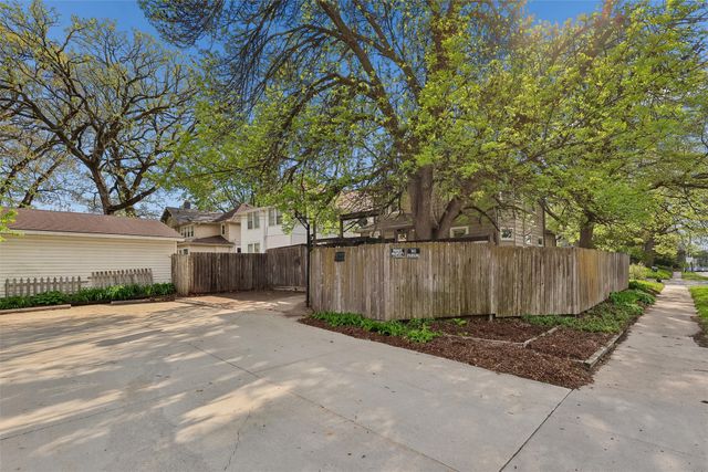 1147 36th Street, Des Moines, IA 50311