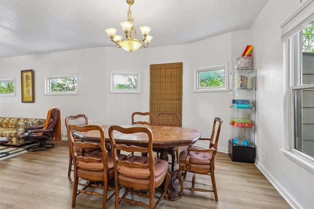 1147 36th Street, Des Moines, IA 50311