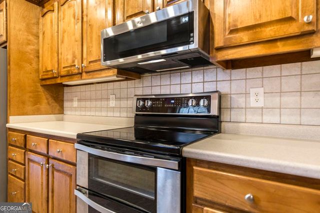 132 Hidden Creek Circle, Lizella, GA 31052