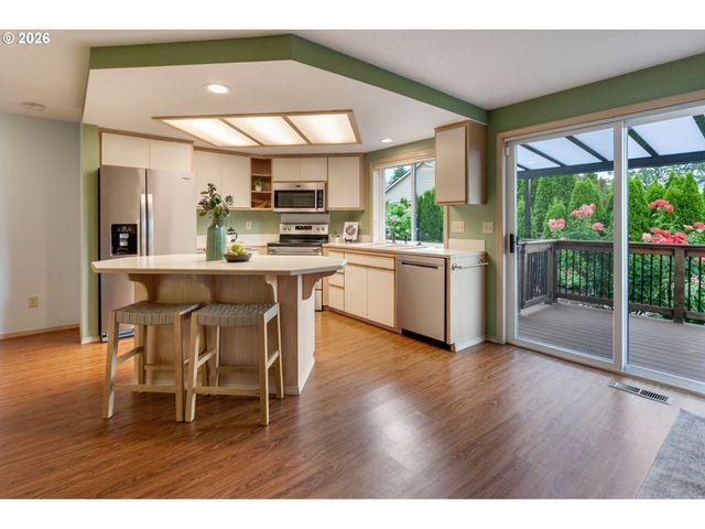 16106 Sw REFECTORY Pl, Portland, OR 97224