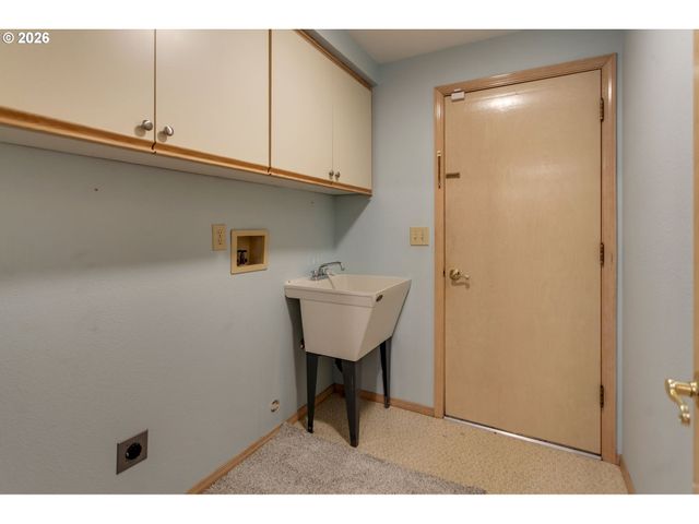 16106 Sw REFECTORY Pl, Portland, OR 97224