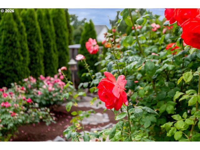 16106 Sw REFECTORY Pl, Portland, OR 97224